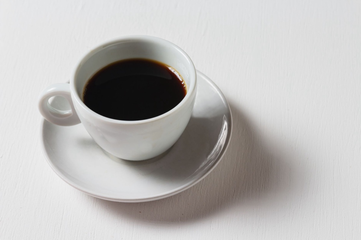 Café espresso italiano en un ambiente de estilo de vida mediterráneo