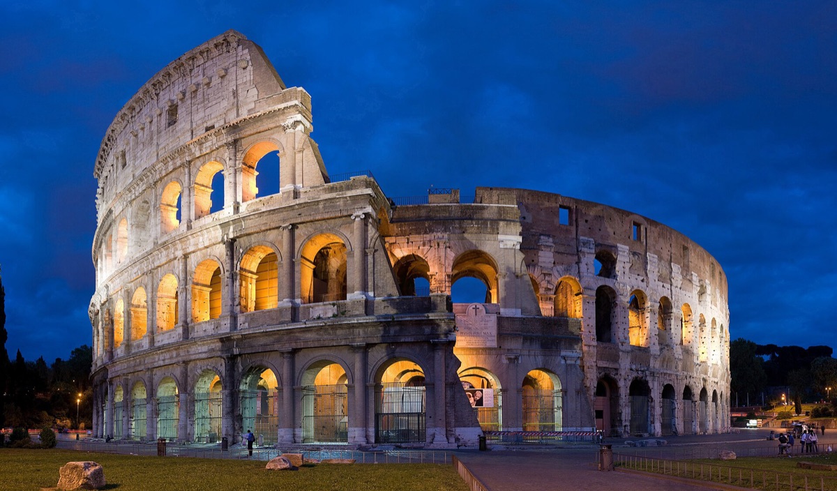 O Coliseu em Roma, um marco histórico da Itália