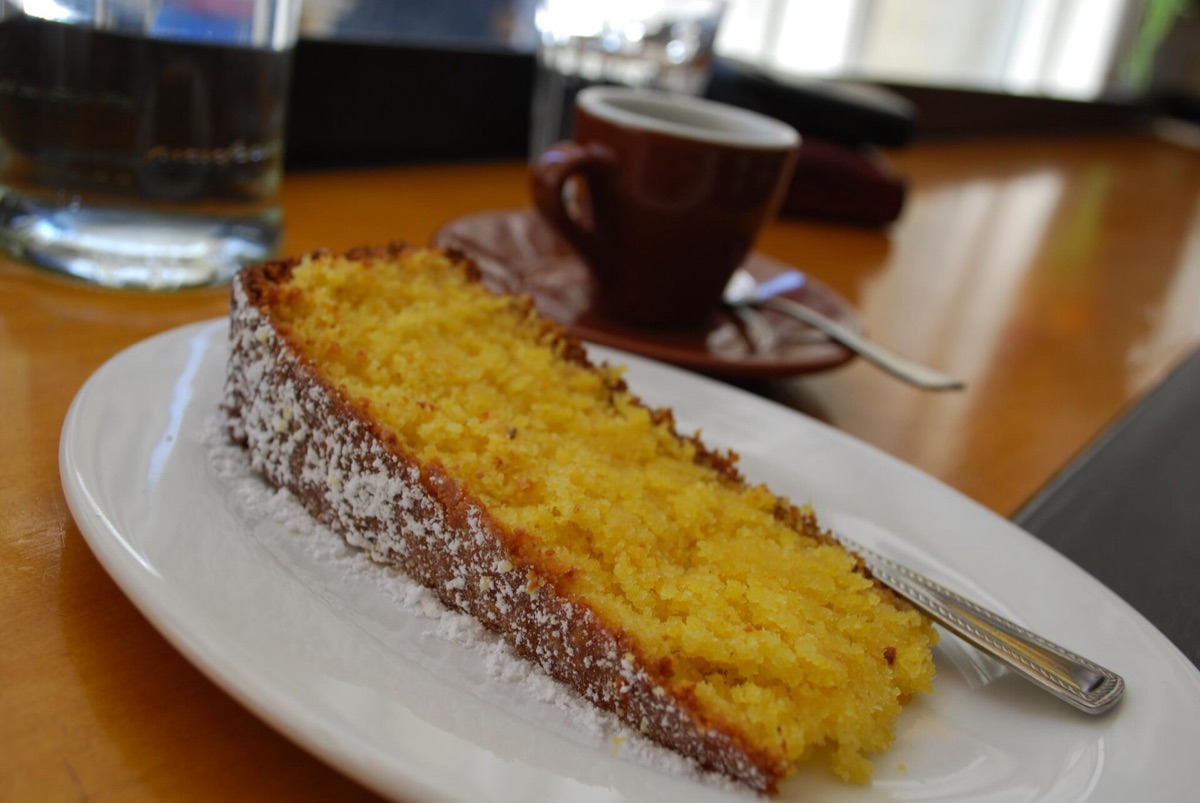 Uma xícara de café expresso italiano clássico