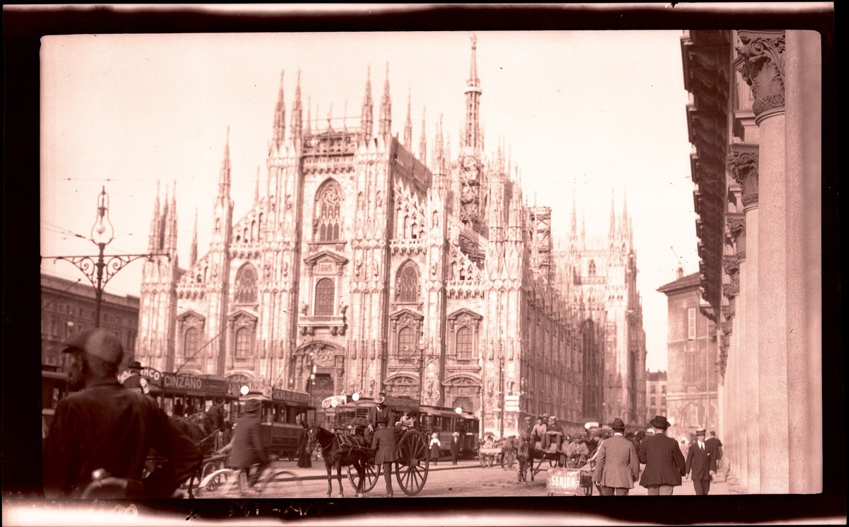 ciudad italiana con peatones