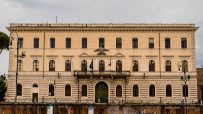 Crisi Obesità Italia: 6,6 miliardi per malattie cardiovascolari