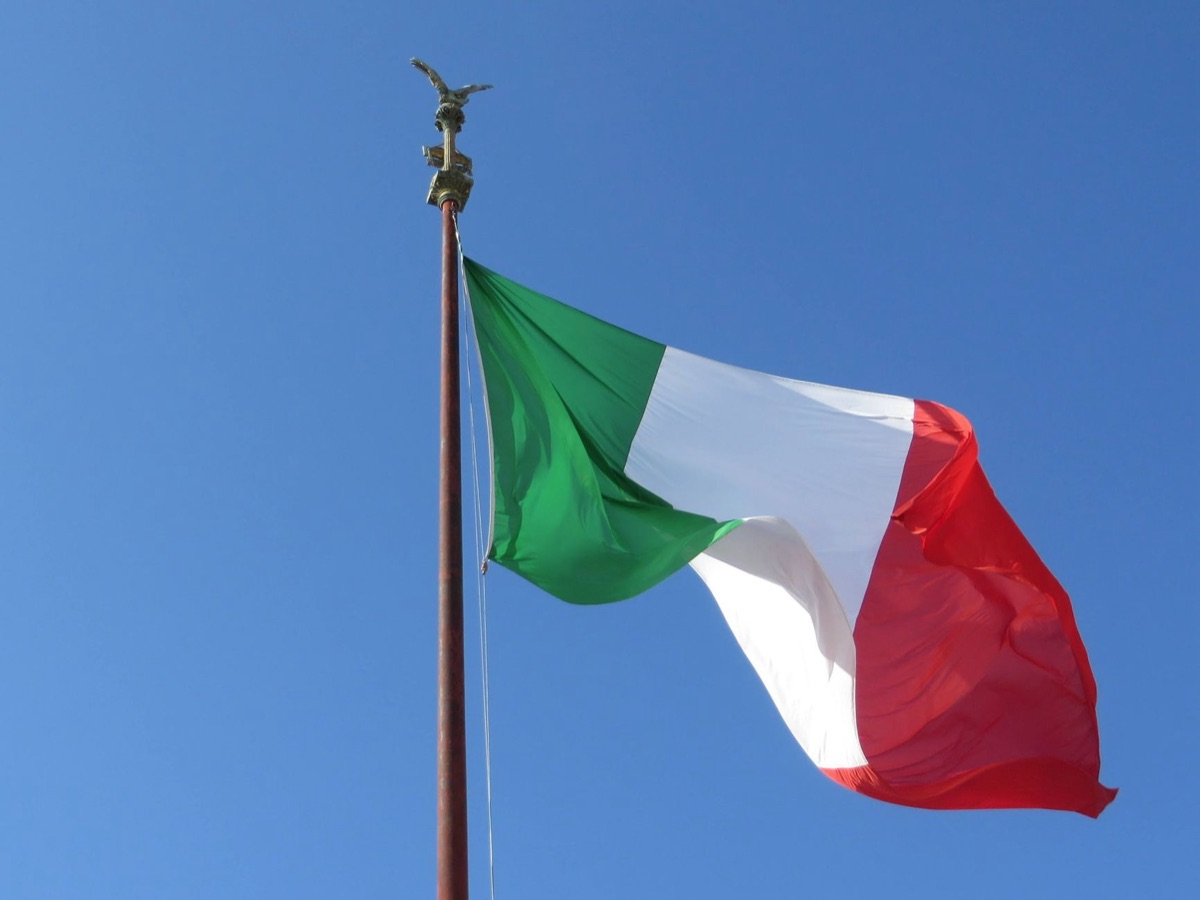 caixa de safe com bandeira italiana