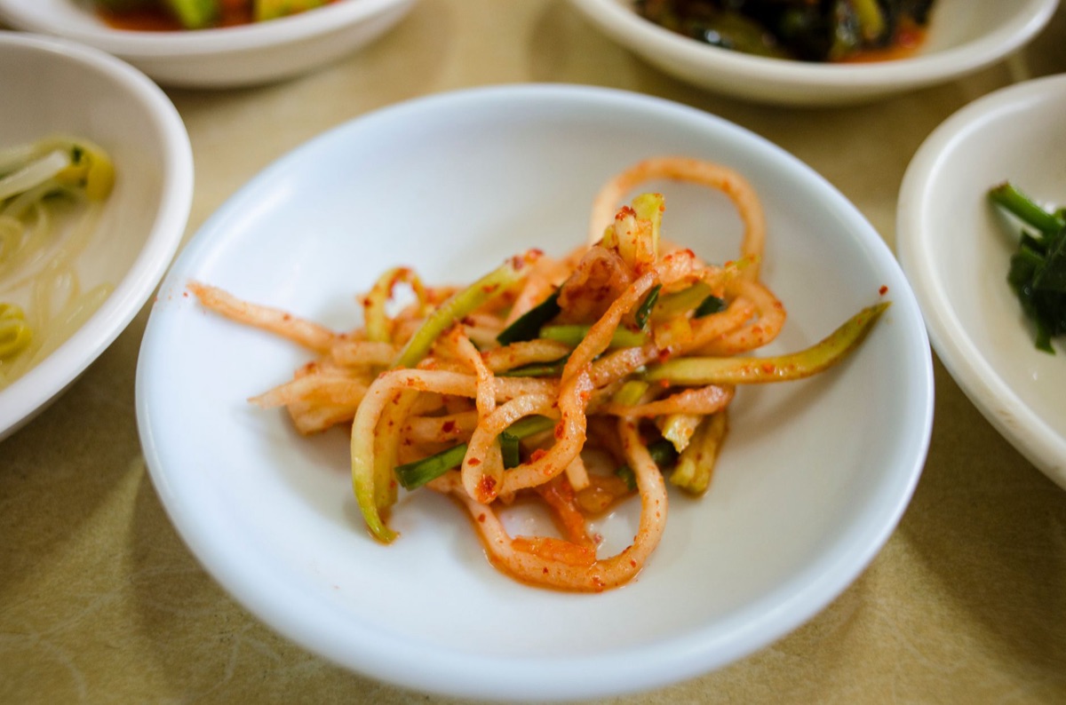 Italian diplomat in traditional kimchi restaurant