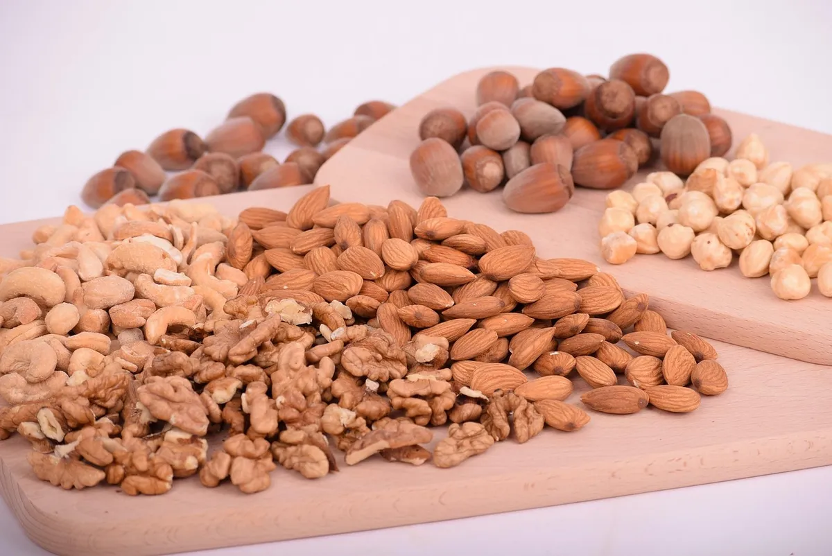 nuts, almonds, seeds, food, batch, nutrition, diet, cereal, walnuts, cashews, hazelnuts, natural, organic, vegan, eating, vegetarian, snack, protein, nuts, nuts